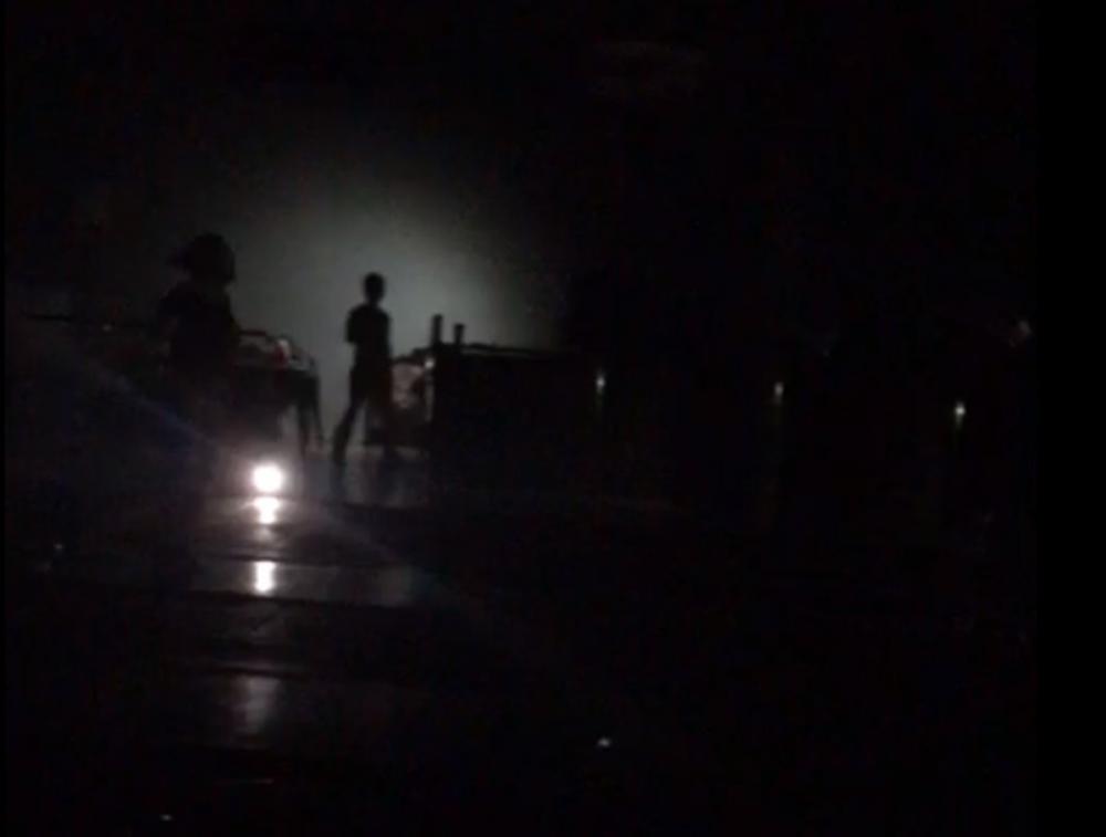 A luz de velas/ Moradores de Araguaína ficam sem energia após um poste ser derrubado