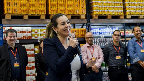 Abertura do Assaí: Citada como exemplo de gestão por empreendedor, Cinthia Ribeiro destaca: “Prefeitura atua no desenvolvimento de Palmas”