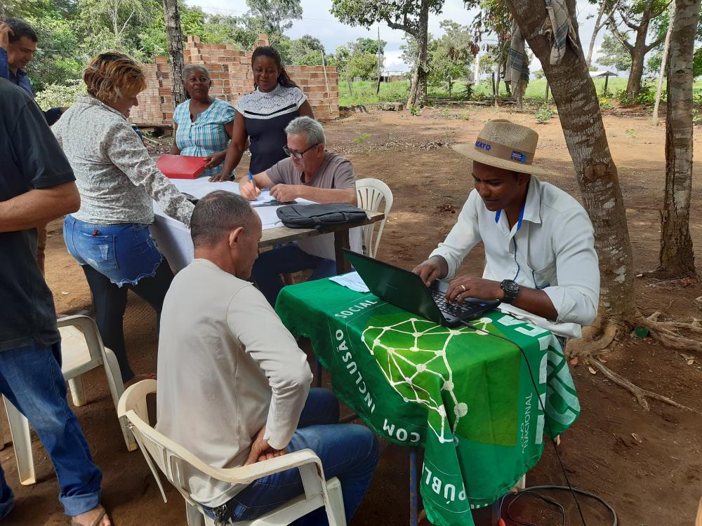 Agricultores familiares da Serra do Lajeado recebem gradagem de suas propriedades