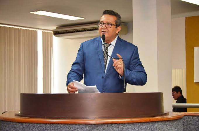Atendendo pedido de moradores, vereador Irmão Jairo solicita melhorias na Unidade de Saúde do setor Aureny III, na região sul de Palmas