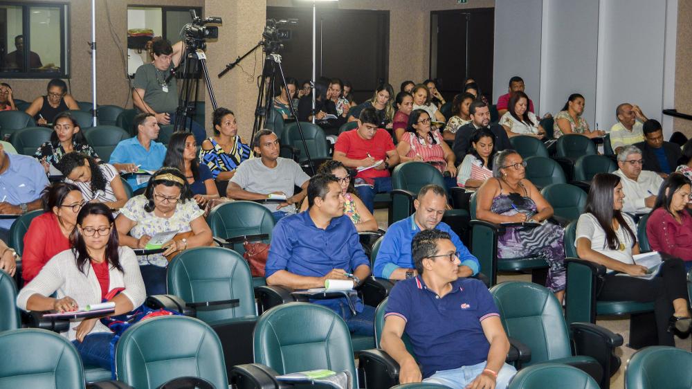Conselheiros tutelares eleitos em Palmas são capacitados para atuarem na defesa dos direitos da criança e do adolescente