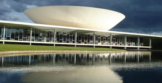 Curiosidade: Com a posse de Siqueira Campos, Senado terá o senador mais velho e o mais novo da história. Ambos do Tocantins