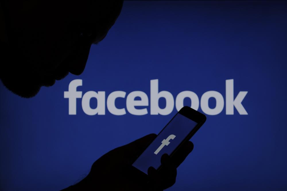 Facebook assume rastrear usuários mesmo com a função GPS desligada