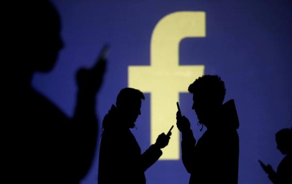 Facebook exclui contas disseminadoras de discurso de ódio e supremacia branca