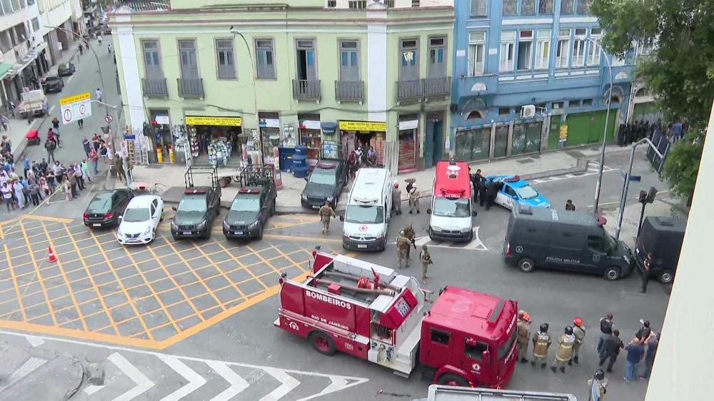 Homem armado faz cinco reféns em um bar da Lapa, no centro do Rio de Janeiro