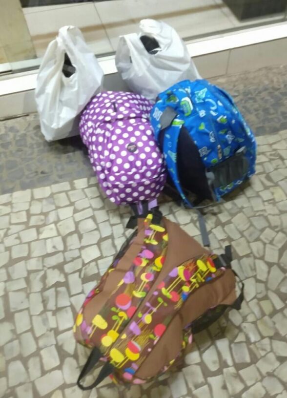 Homem invade loja, enche três mochilas de roupas para furtar mas é preso pela polícia em Araguaína