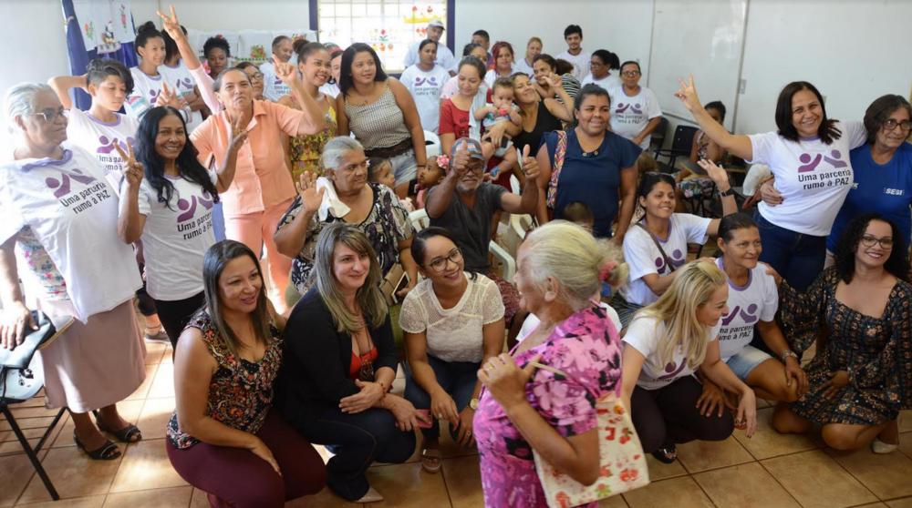 Lei Maria da Penha e Rede de Apoio às Mulheres Vítimas de Violência são temas do bate papo com mulheres do setor Santa Bárbara, sul de Palmas