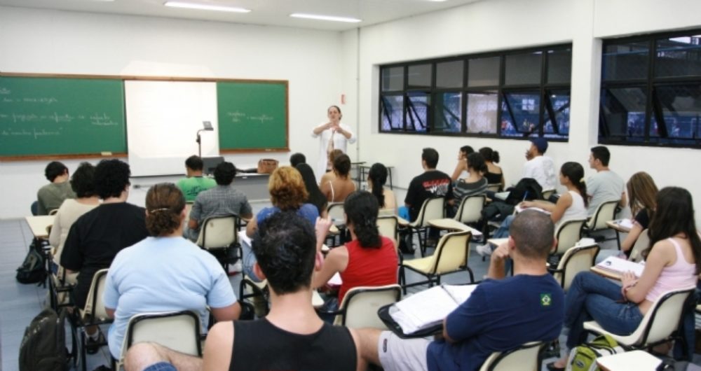 Mais quatro faculdades em Portugal aceitam convênio para ingresso de alunos por meio da nota do Enem; confira