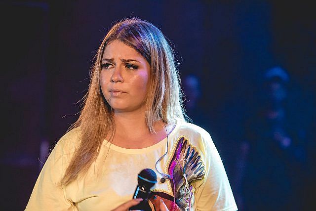 Marília Mendonça lamenta fim trágico de show com vandalismo e lesões corporais em BH; VEJA VÍDEO