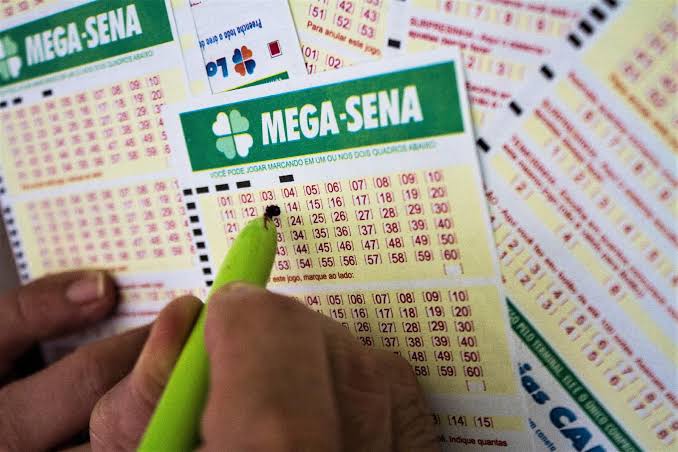 Mega-Sena mais cara; Governo autoriza Caixa a reajustar preço de apostas. Confira novos valores