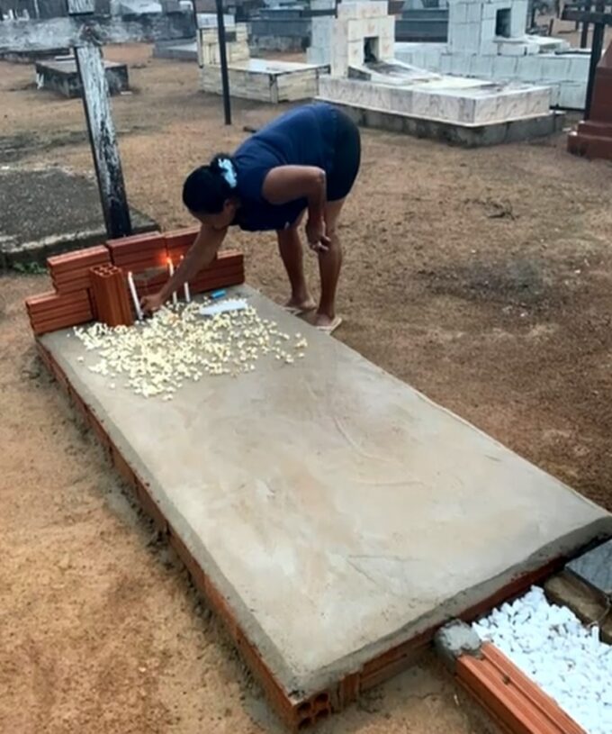 Mesmo com garantia constitucional de livre manifestação religiosa, umbandistas são hostilizados em cemitério de Nova Rosalândia