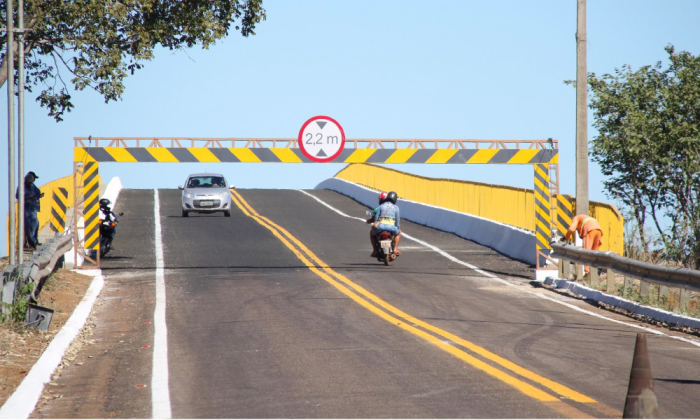 Ponte de Porto Nacional recebe radares de monitoramento de velocidade