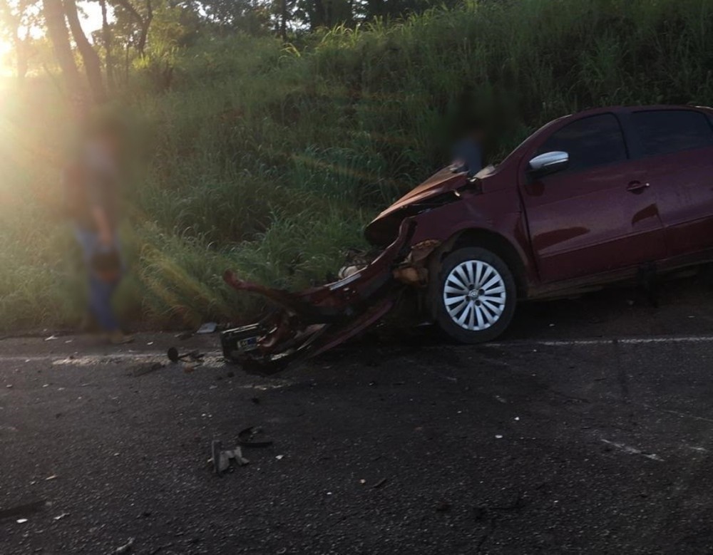 Tragédia/ Avó e neta morrem em batida de frente com caminhão na TO 080