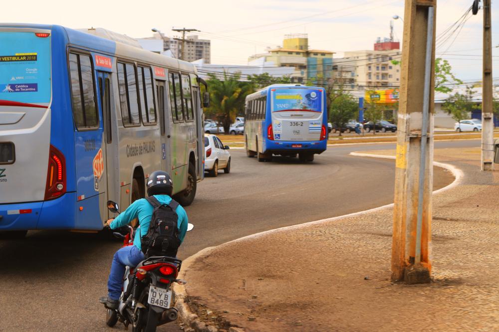 Transporte público de Palmas normaliza itinerários com retorno das atividades escolares