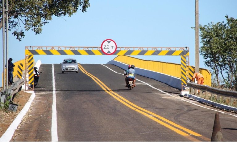 Batida de frente entre carro e moto na T0-225 é a causa da morte de um homem