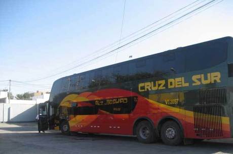 Mundo I Dois brasileiros morrem em acidente envolvendo um ônibus e outros veículos no Peru