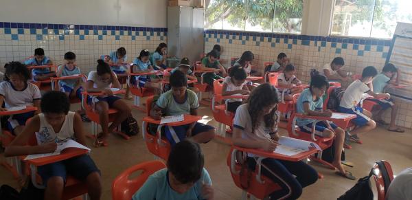 Alunos de Palmas testam conhecimento durante avaliação do Saep