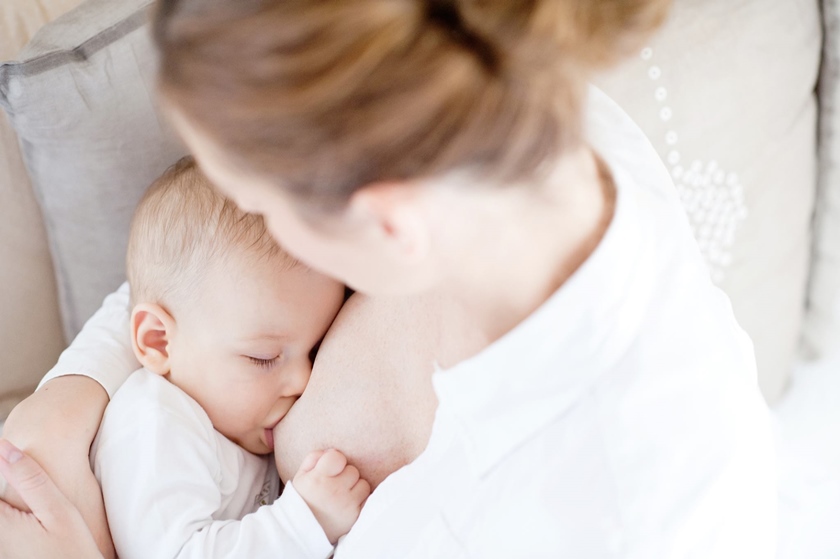 Câmara aprova direito de mãe amamentar filho durante concurso público