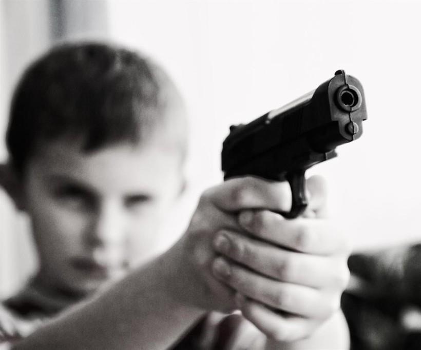 Em Cuiabá, menino de 11 anos atira em amigo enquanto brincavam