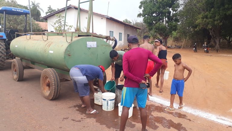 Moradores de Caseara sofrem com falta de água no município; abastecimento da cidade é feito pela ATS