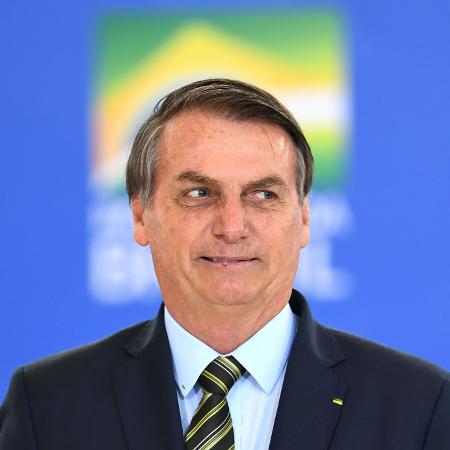 Presidente Bolsonaro anuncia reajuste, e salário mínimo passará de R$ 1.039 para R$ 1.045 em Fevereiro
