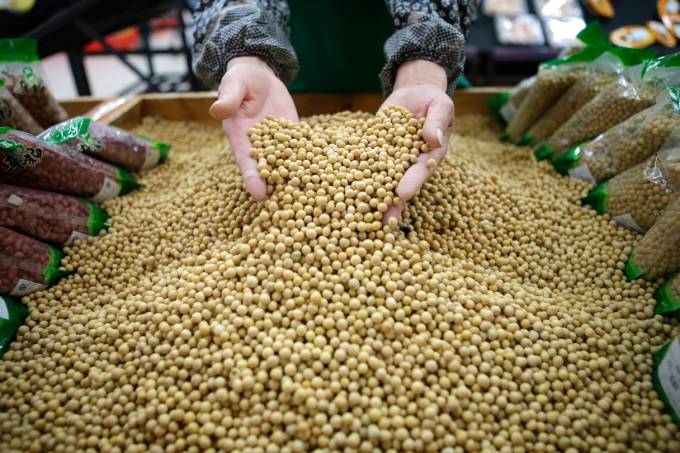 Por que o acordo EUA China deve acabar com a bonança da soja do Brasil