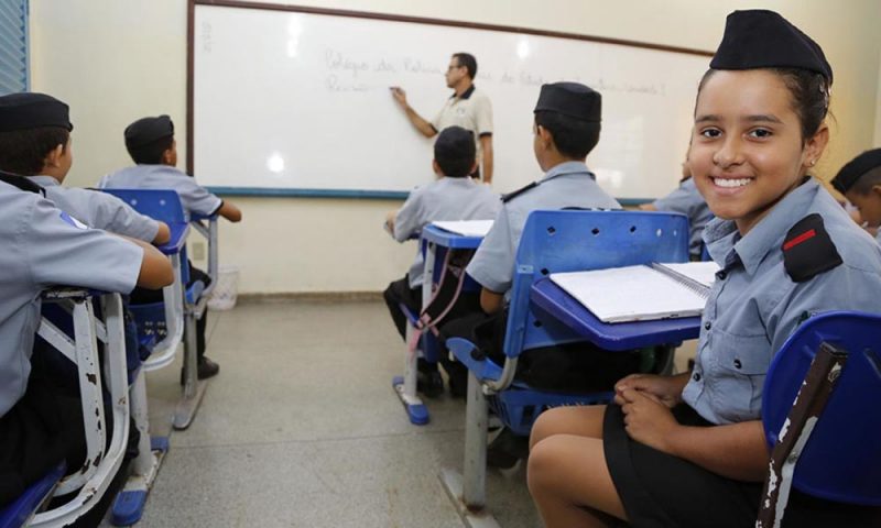 Ministro da Educação divulga a lista de escolas que aderiram ao programa cívico-militar; três escolas do Tocantins estão na lista