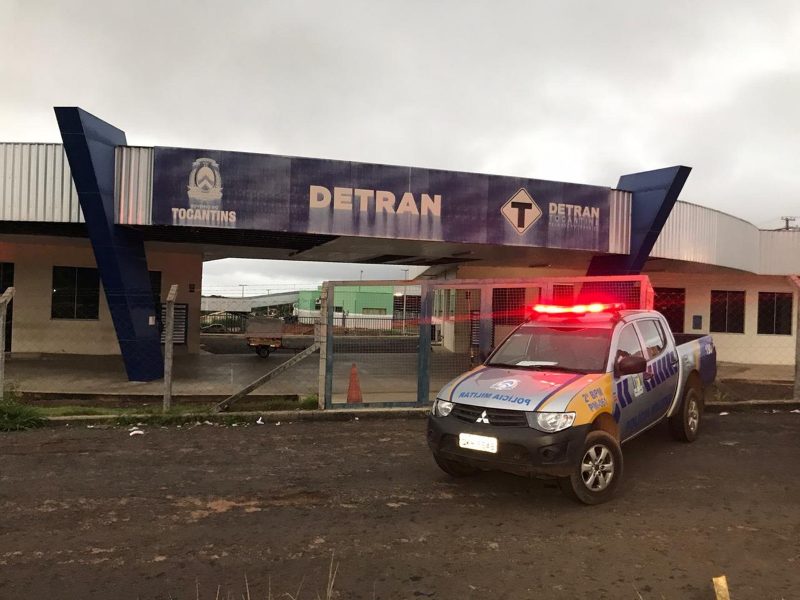 Servidores do Detran são alvos de operação suspeitos de fraudar documentos de veículos roubados e furtados