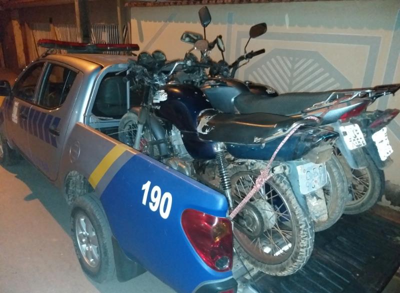 Polícia Militar recupera motocicletas furtadas e apreende drogas em cidades do sul do Tocantins