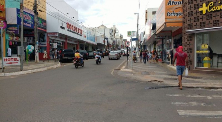 Moradora de rua é encontrada morta em avenida de Araguaína; mulher tinha sido agredida recentemente