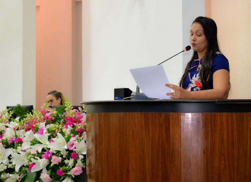 Vanda Monteiro destaca participação da mulher na política e cobra fim da violência e preconceito