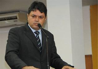 Vereador Etinho Nordeste lamenta morte de servidora municipal em decorrência da Covid-19