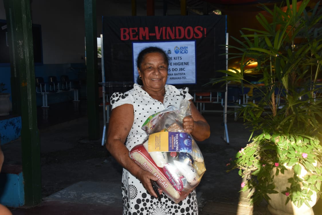 Famílias de estudantes do sudeste do Tocantins recebem kits de alimentos e higiene