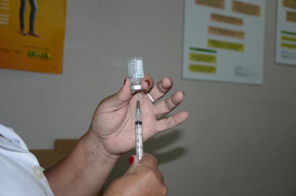 HGP vacina 1.200 servidores do Estado contra a gripe