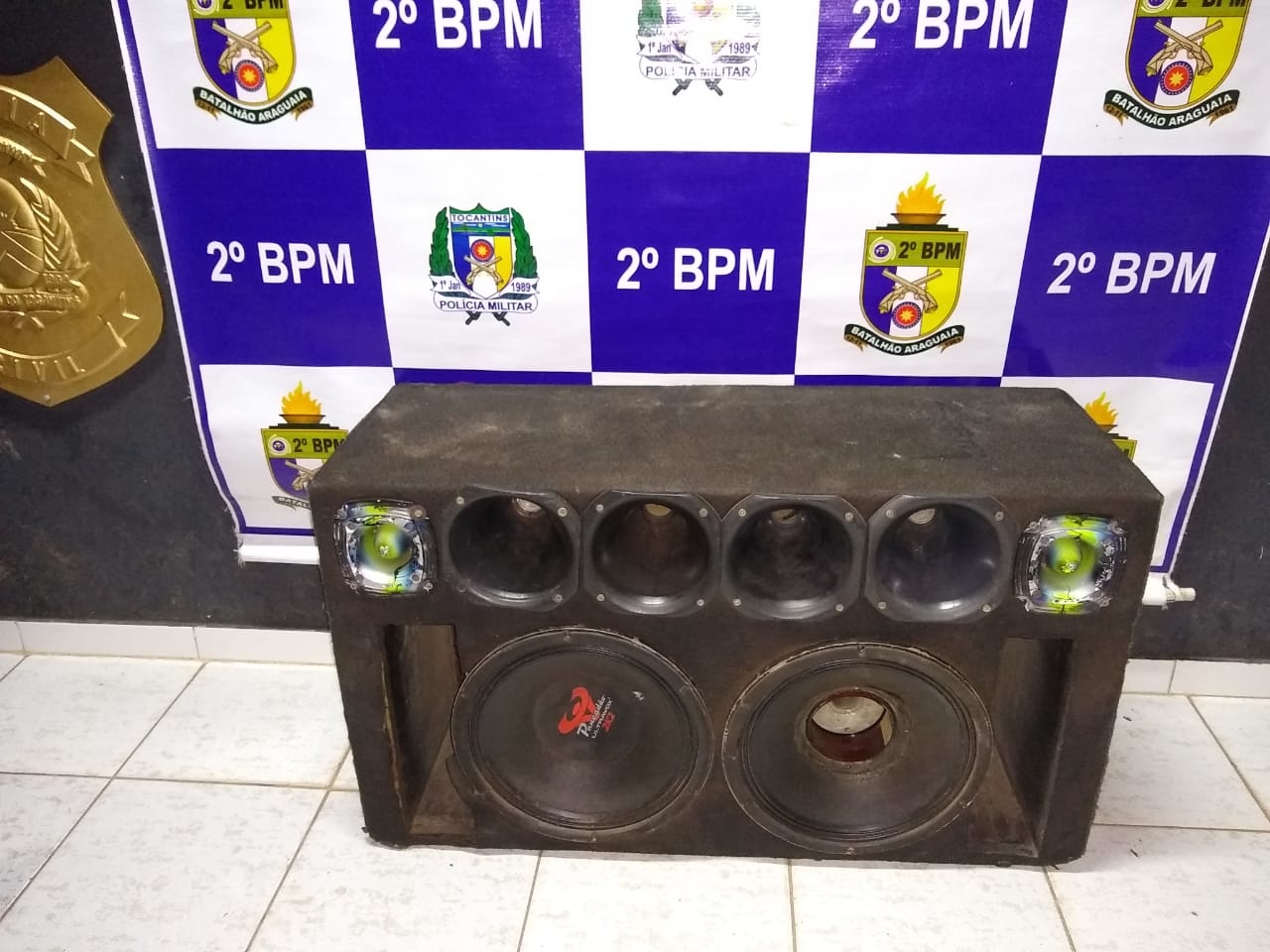 Homem tem caixa de som apreendida após perturbar vizinhos com som alto em Araguaína