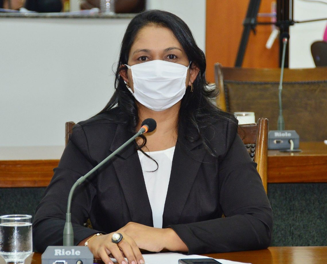 Covid 19: deputada Vanda Monteiro solicita auxílio emergencial para mototaxistas e taxistas