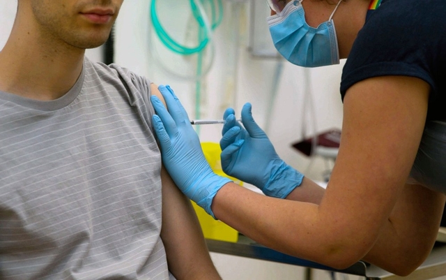 Teste de vacina de Oxford contra Covid-19 começará no Brasil com 2 mil voluntários