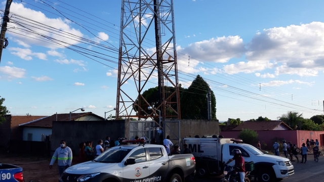 Homem morre após cair de torre de telefonia em Araguaína na tarde desta quinta (25)