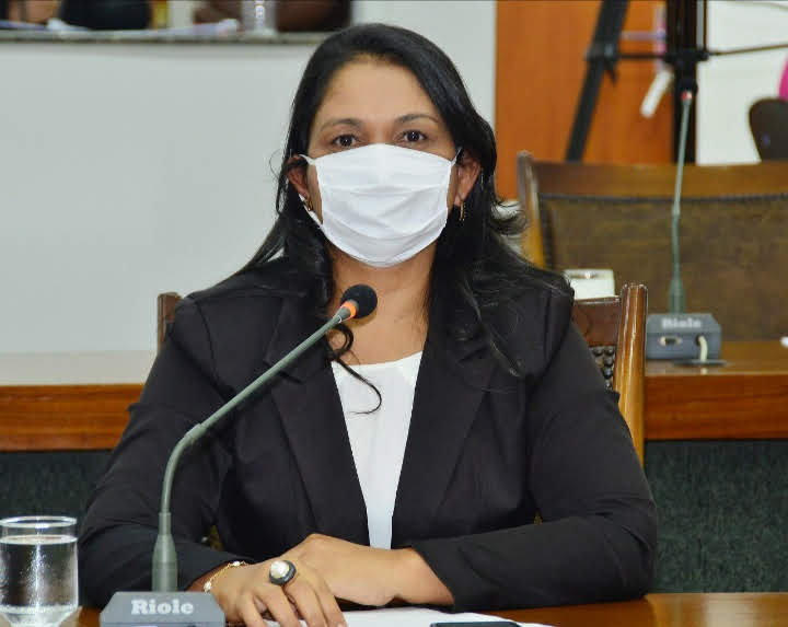 Emenda parlamentar de Vanda Monteiro gera emprego e renda para costureiras em Palmas; população será beneficiada com 10 mil máscaras