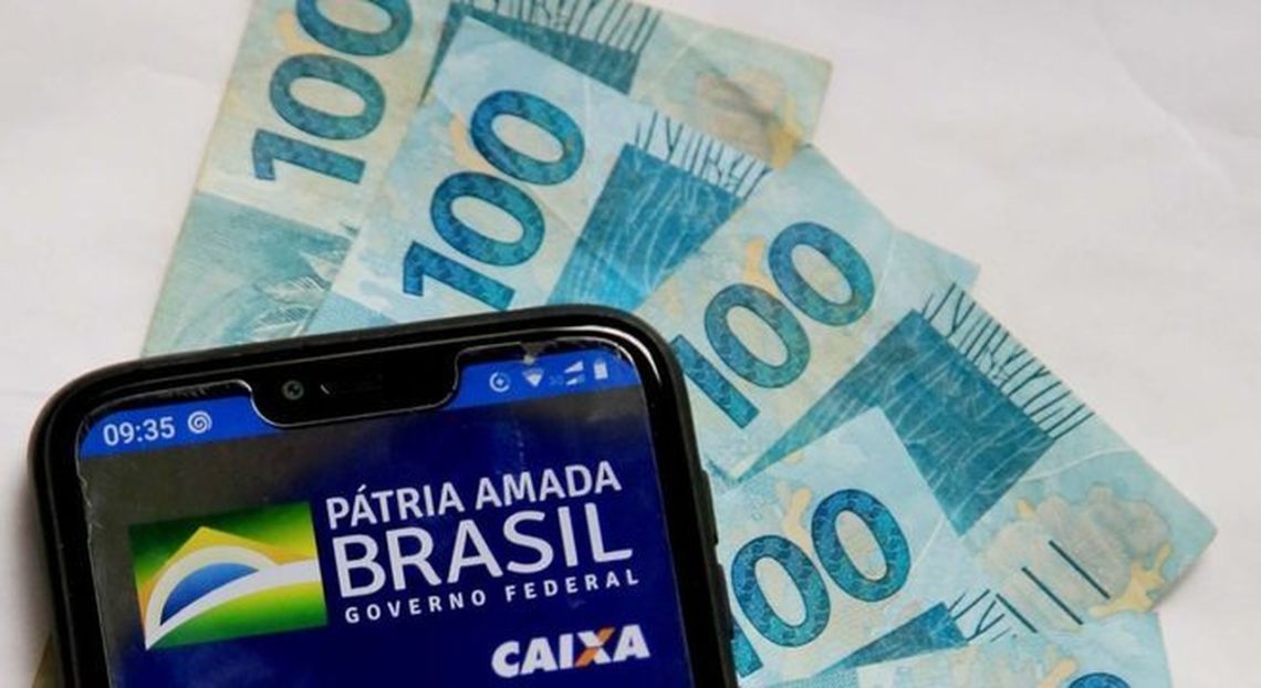 Renda Brasil, o 'novo Bolsa Família', poderá pagar até R$ 300 por mês. Saiba quem pode receber