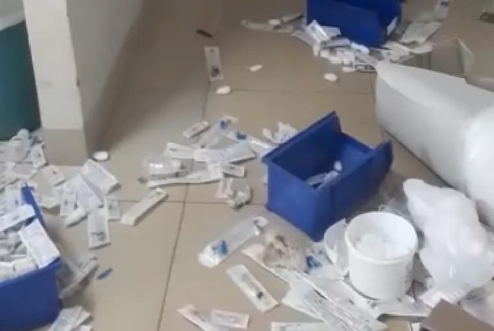 VÍDEO: Paciente surta no Hospital Regional de Porto Nacional e danifica materiais