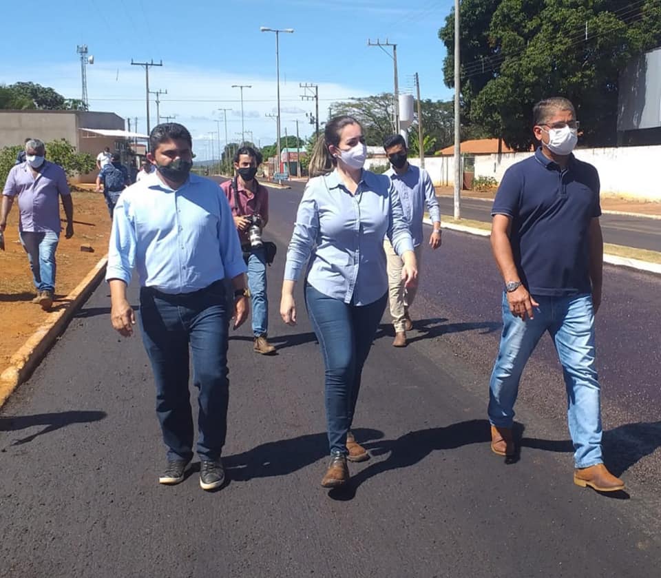 Major Negreiros celebra atendimento de requerimento e acompanha prefeita Cinthia Ribeiro na execução das obras de recapeamento em Buritirana