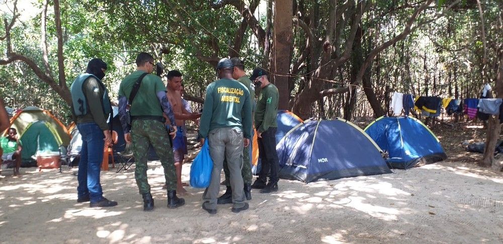 Durante operação no Parque Estadual do Cantão e Ilha do Bananal, agentes do Naturatins aplicam multas e realizam apreensões
