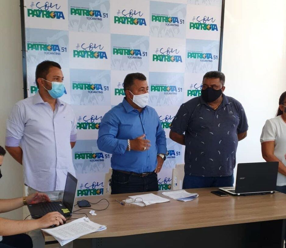 Em convenção, vereador Folha anuncia 29 pré-candidatos pelo Patriota e apoio à reeleição de Cinthia