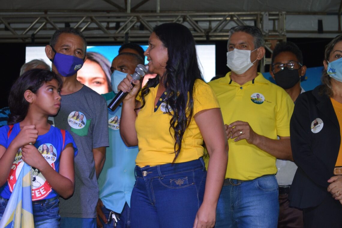 ”Reunião emocionante e com a força do povo” declara Vanda Monteiro após ser aclamada no Taquari | Vanda Monteiro