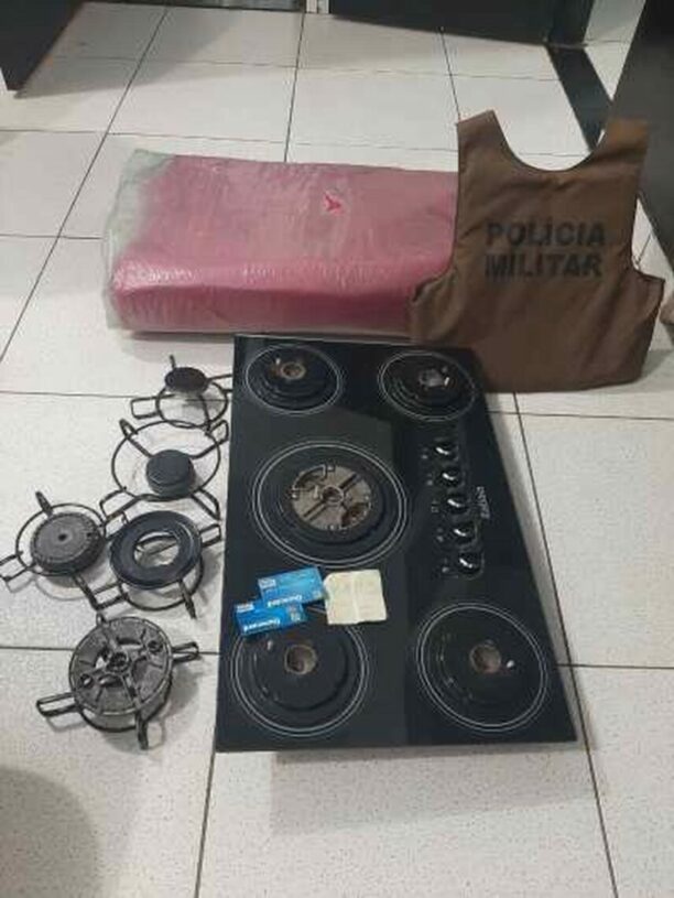 Homem é preso após ser pego em flagrante roubando o fogão da casa da própria tia em Taquaralto