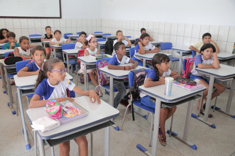 Escolas da rede municipal de Araguaína retornam com as aulas presenciais nesta terça-feira (3)