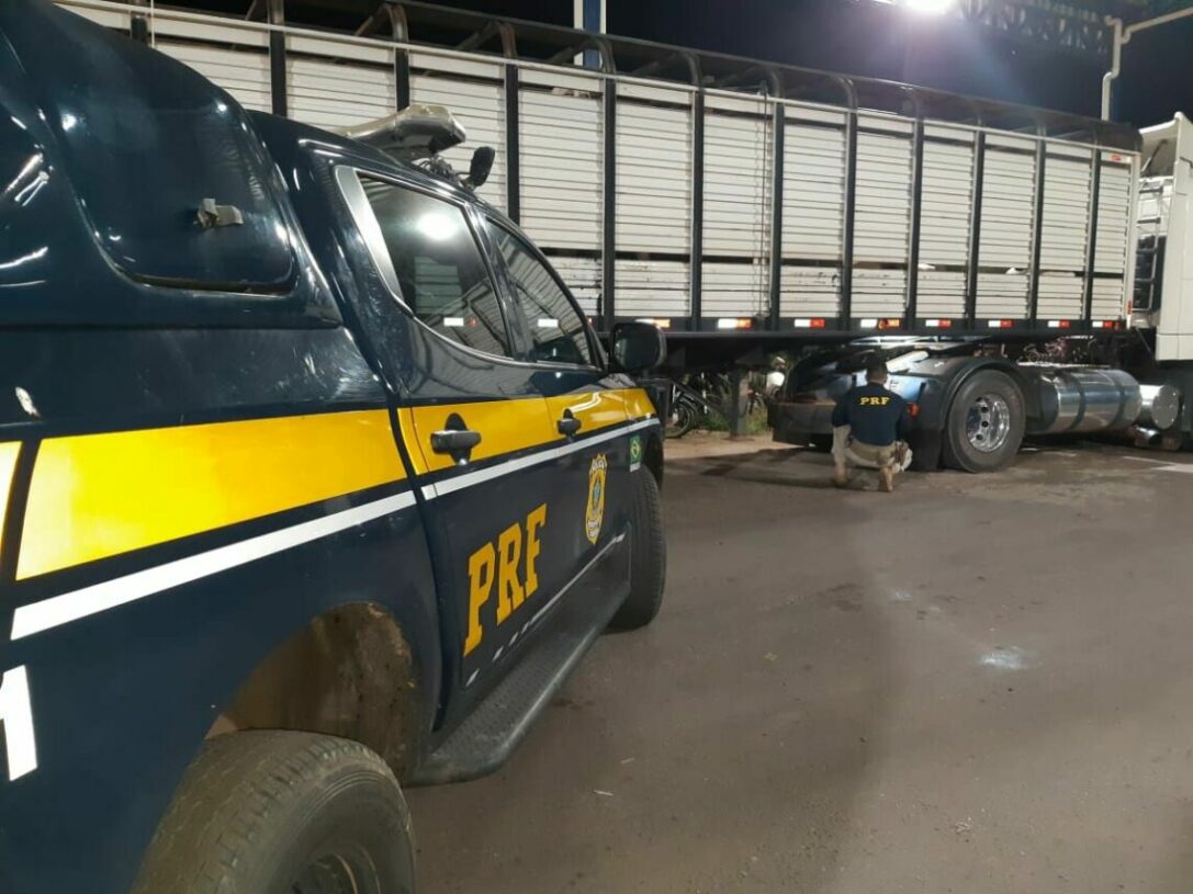 Polícia Rodoviária Federal apreende semirreboque adulterado em Araguaína