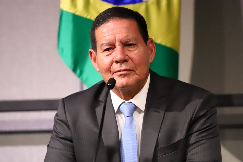 Vice-presidente da República, general Hamilton Mourão, testa positivo para Covid-19