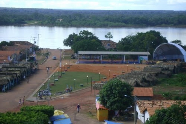 Corpo de homem morto com vários tiros é encontrado na margem do rio Tocantins em São Sebastião